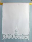 Lace Hearts  Vintage Guest Towel in excellent condition